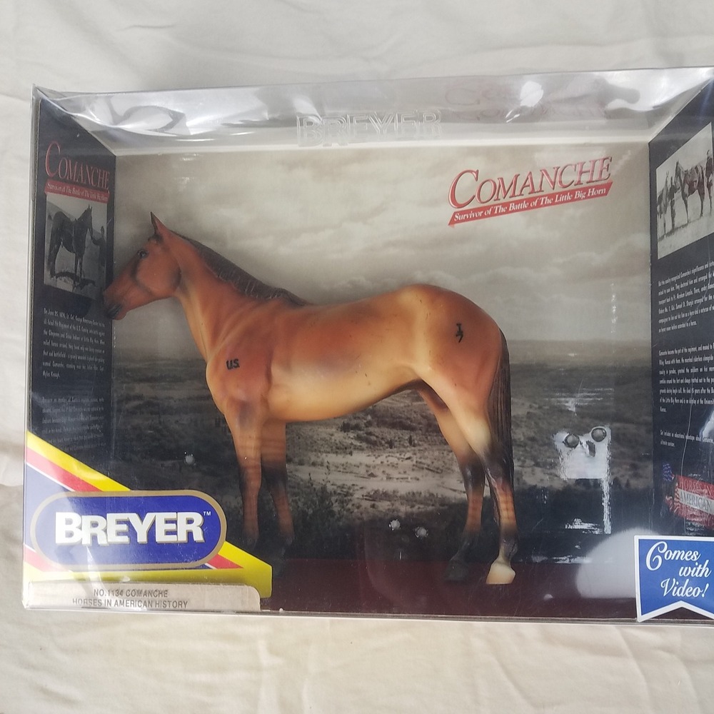 Breyer Comanche Horse Model 1134 Traditional Size Bay excellent Opened Box vntg